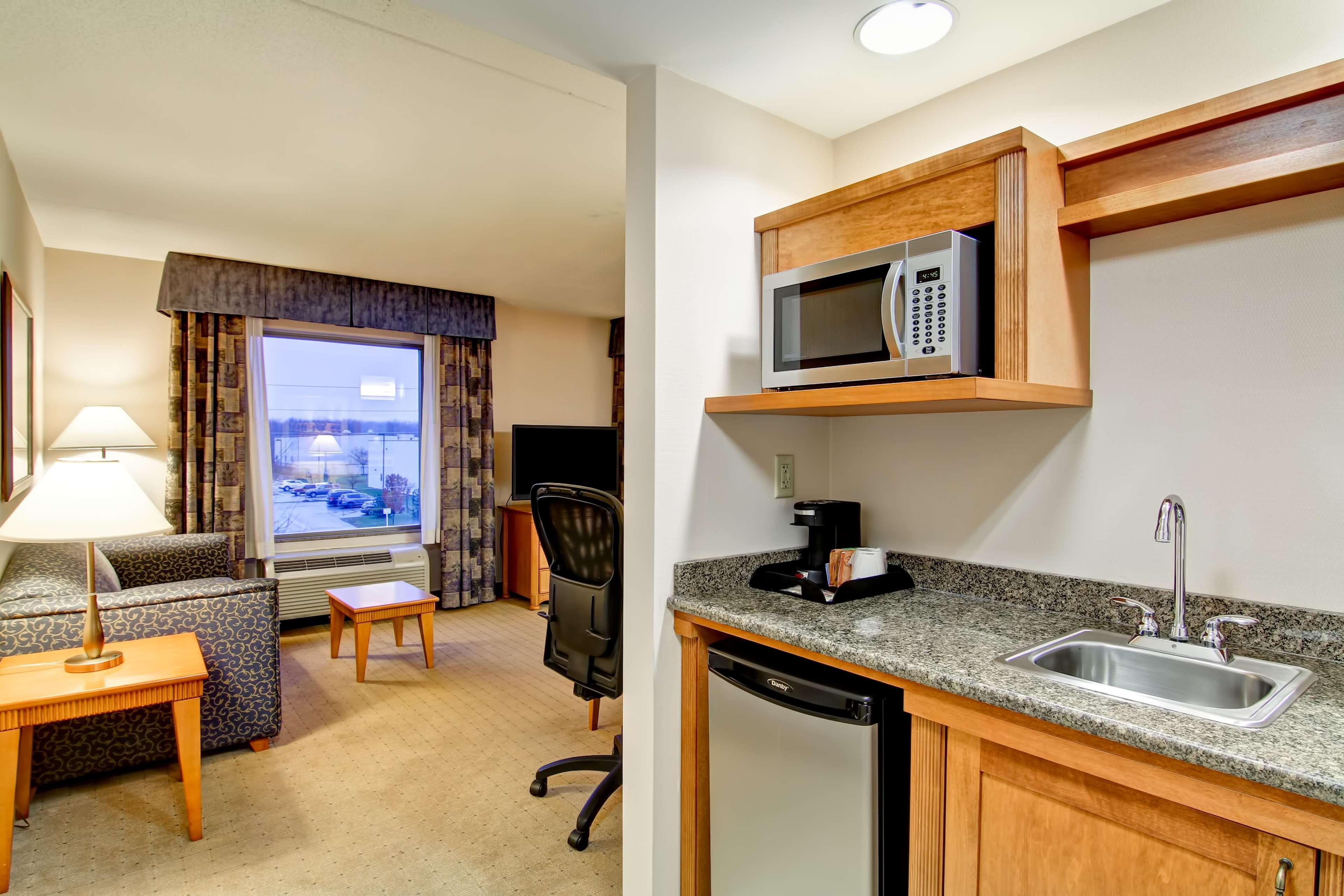 Hampton Inn & Suites Guelph Bagian luar foto