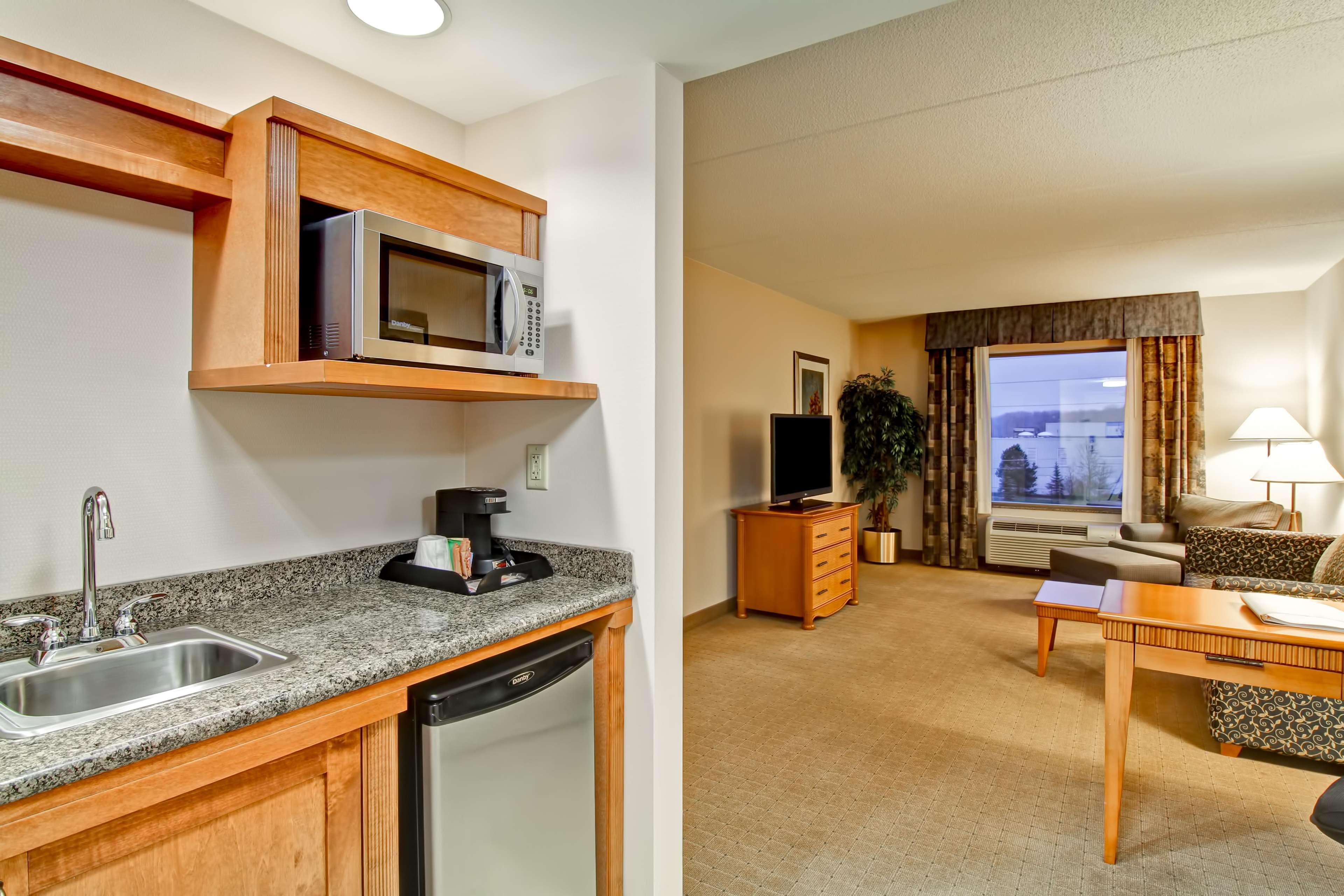 Hampton Inn & Suites Guelph Bagian luar foto