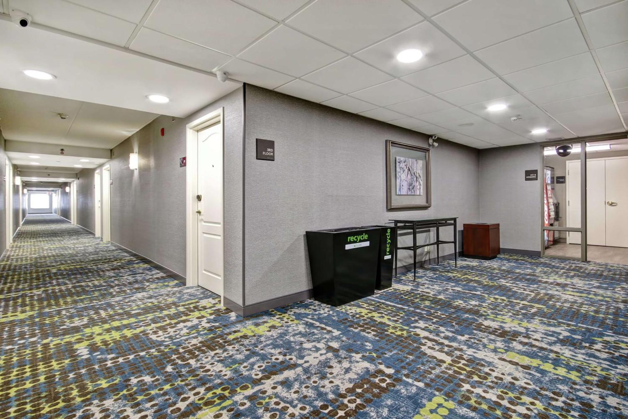 Hampton Inn & Suites Guelph Bagian luar foto