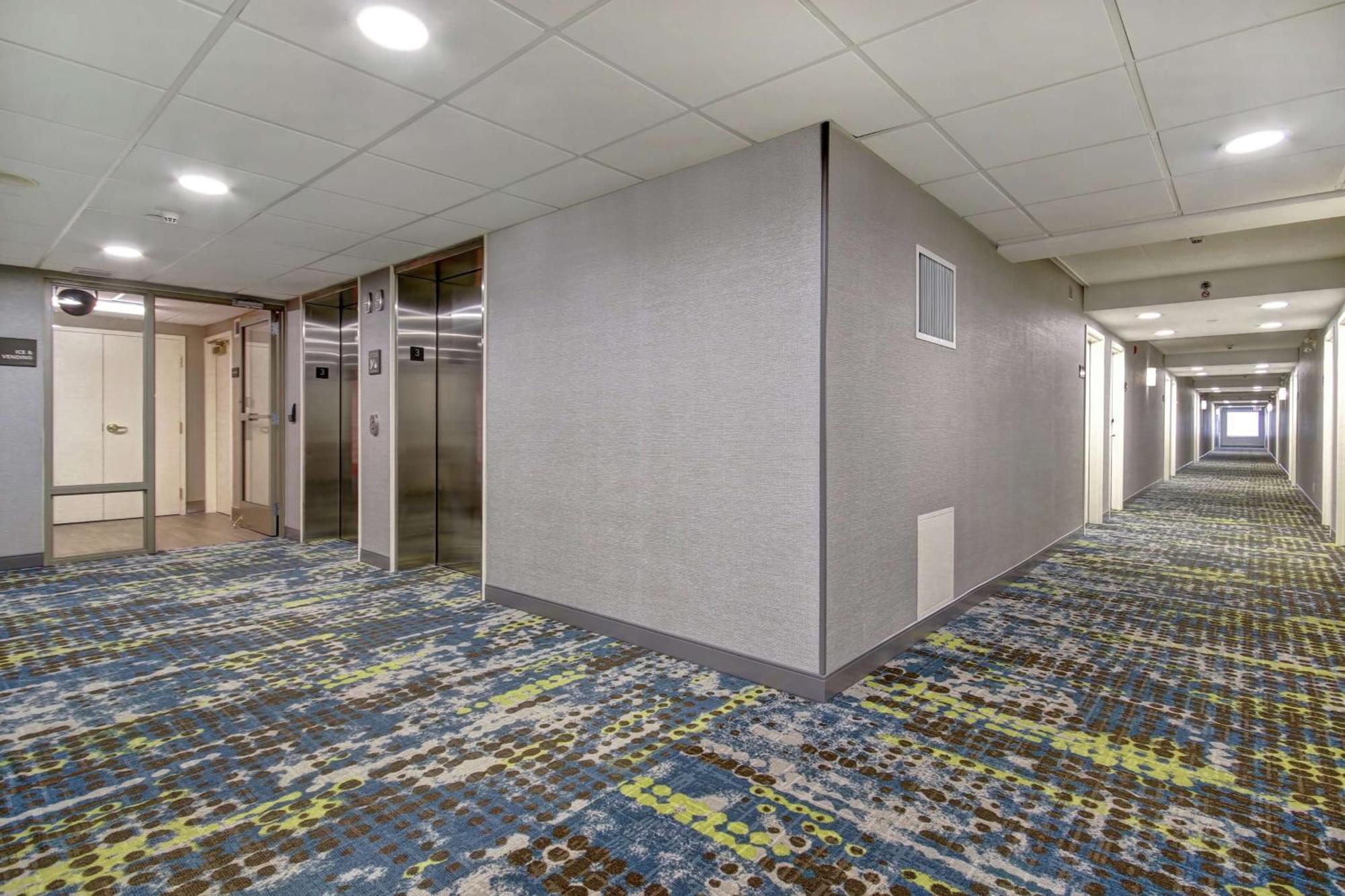 Hampton Inn & Suites Guelph Bagian luar foto